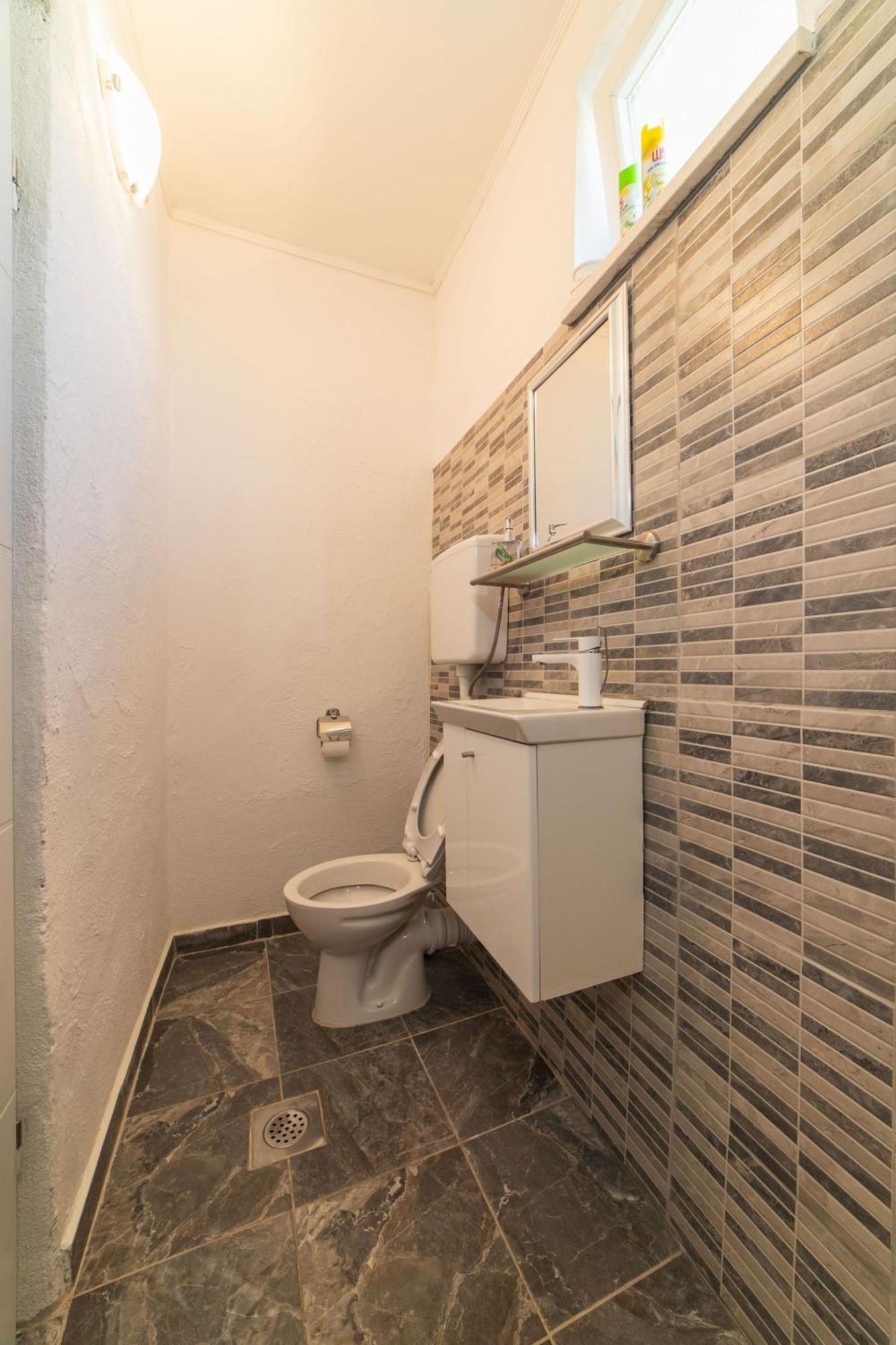 Apartment Livaja Kaštel Novi Cameră foto